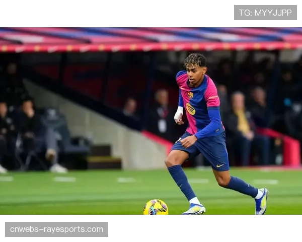 国家德比半场数据：皇马反击成功率达75%，巴萨控球率68%但零射正。